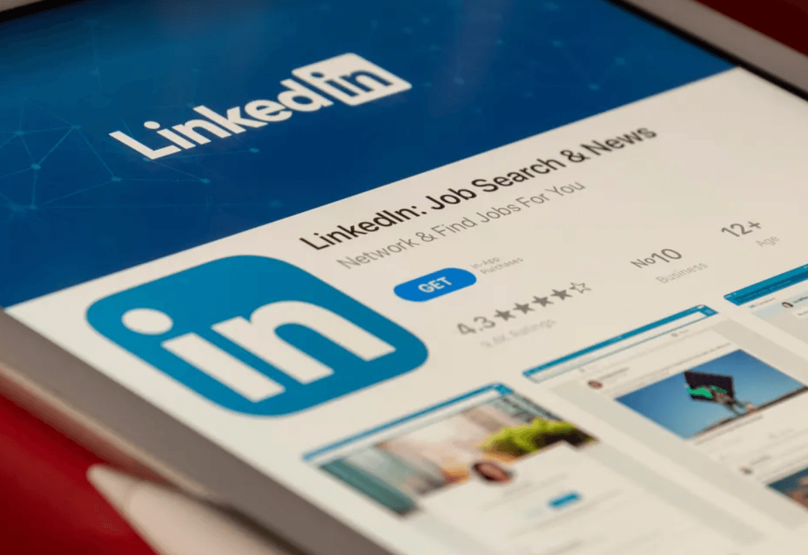 Perfil da UniFECAF no linkedn e explicação do vídeo currículo